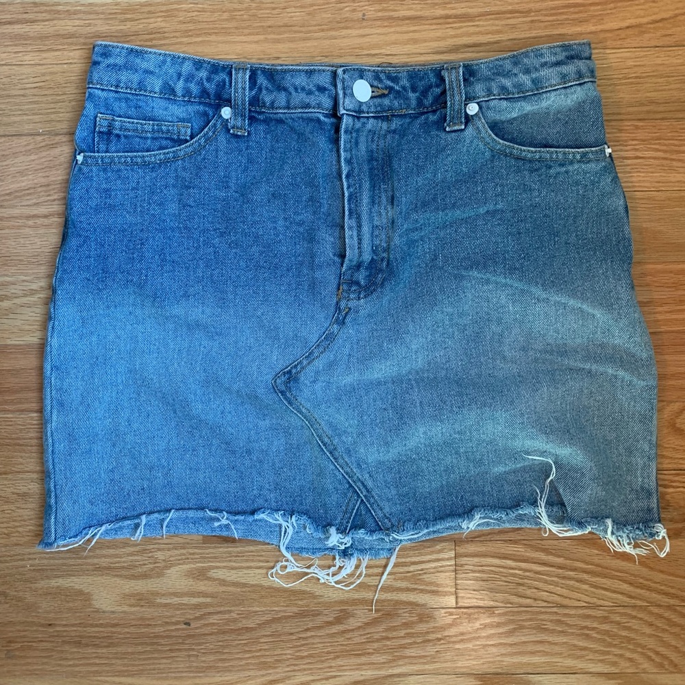 Medium blue jean skirt!